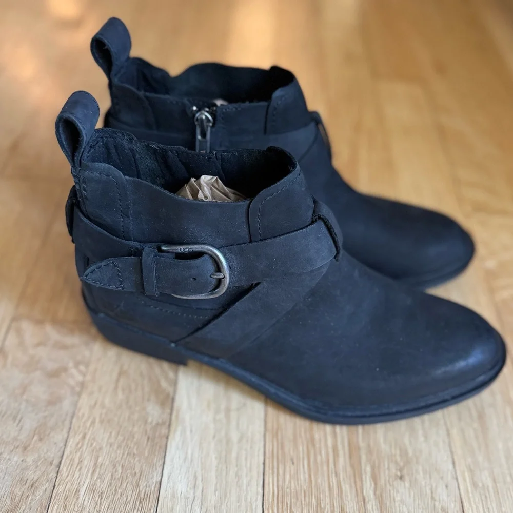 UGG Wylma Boots Black - Picture 2 of 10